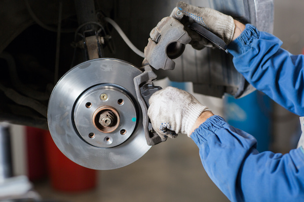 What are the Symptoms of a Failing Power Brake Booster?